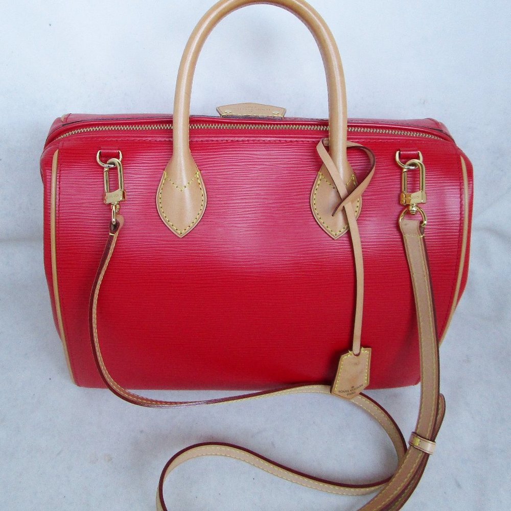 100% AUTHENTIC LOUIS VUITTON DOC EPI LEATHER PM HANDBAG (RETAIL 💲2,960)
